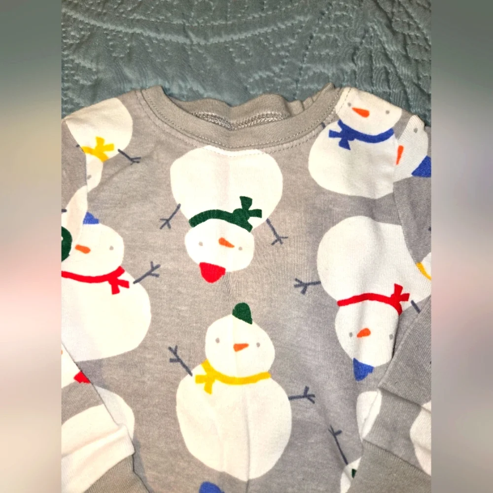 Carter's Boy's 2T Winter Holiday Pajamas 2 sets